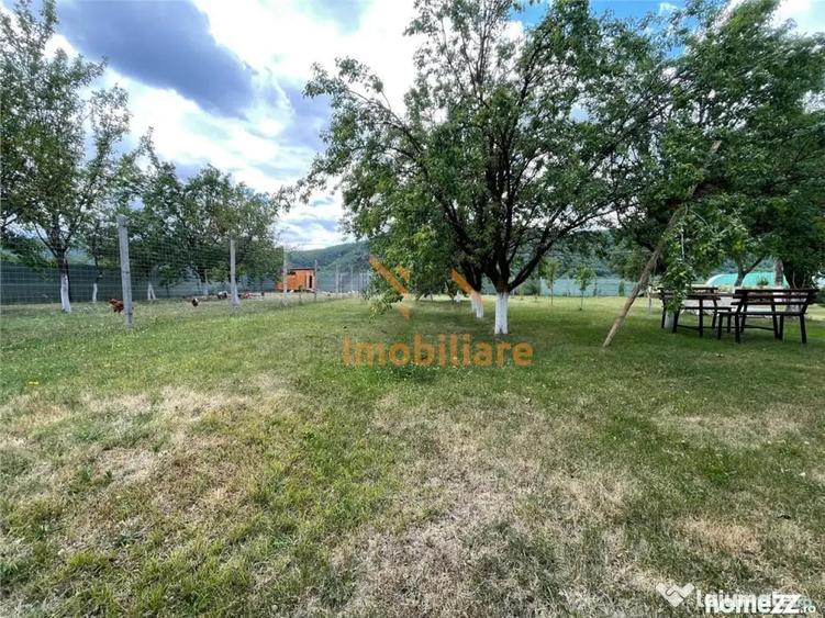 Teren în Peștere