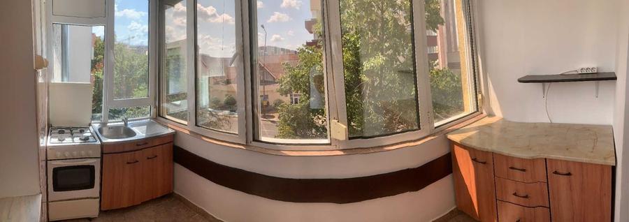 Apartament cu 3 camere decomandat în Lotus