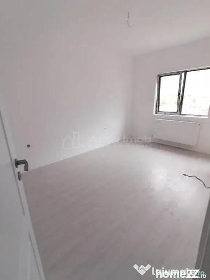 Casă cu 4 camere cu Teren 210 Mp în Rahova