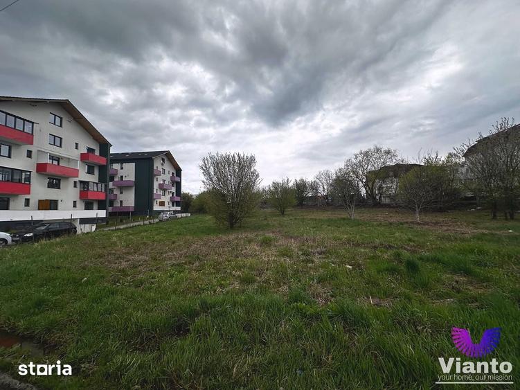 Teren de 2089 mp, în Vest