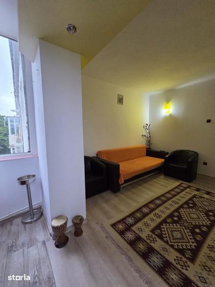 De inchiriat apartament 2 camere decomandat - zona centrala ! - 2