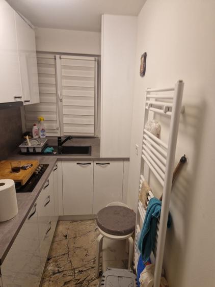 Apartament cu 2 camere nedecomandat în Colanu