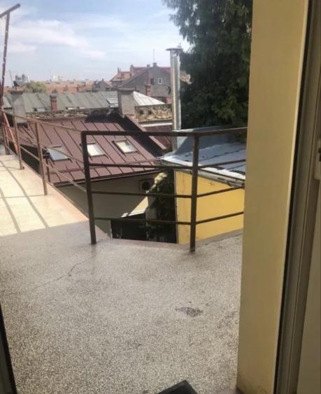Garsonieră decomandată, mobilată în Central