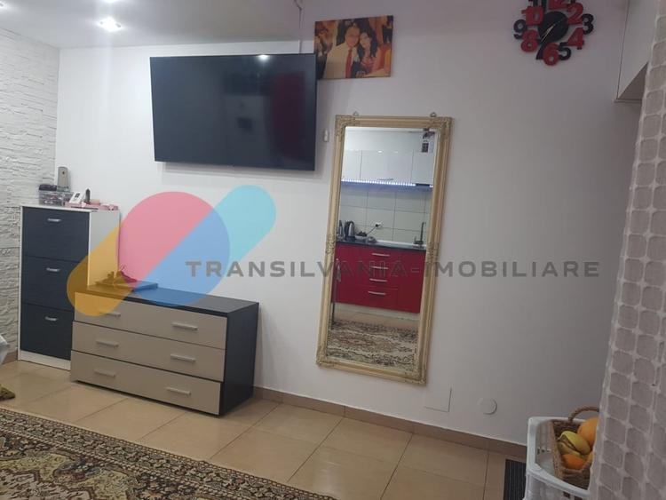 Apartament cu 2 camere semidecomandat, mobilat în Iris