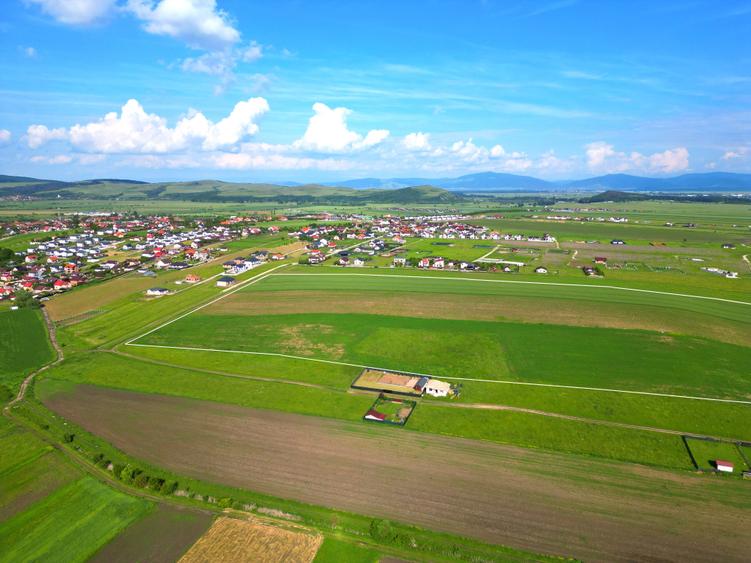 Teren Construcții intravilan de 500 mp, în Bod
