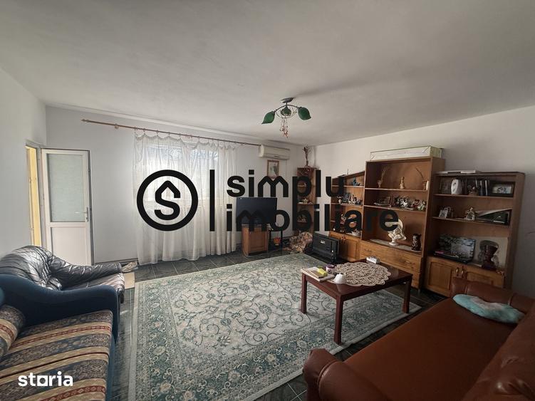 Casă cu 6 camere cu Teren 372 Mp în Bariera Vâlcii