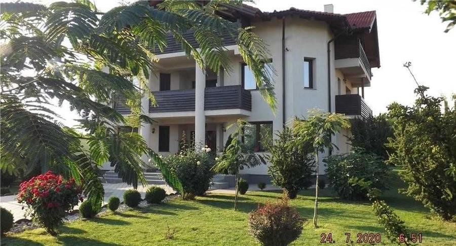 Casă cu 4 camere cu Teren 2000 Mp în Cazasu