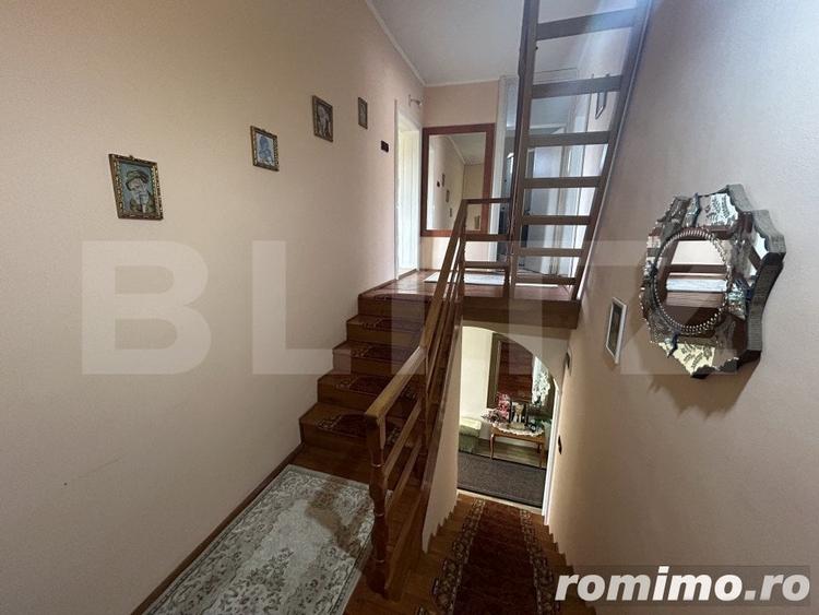 Casă cu 4 camere cu Teren 250 Mp în Rogerius