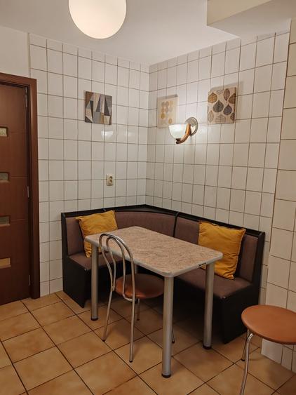 Apartament cu 2 camere semidecomandat, mobilat în Timpuri Noi