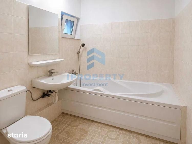 Apartament cu 3 camere decomandat în Romană