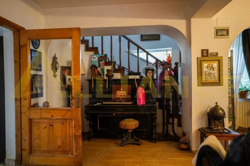 Casă cu Teren 1800 Mp în Izvorani