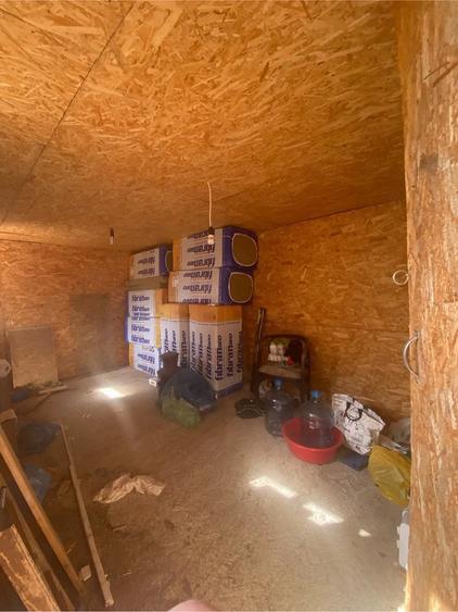 Casă cu 3 camere cu Teren 1600 Mp în Bujoreni