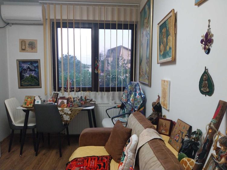 Apartament cu 2 camere decomandat în Central