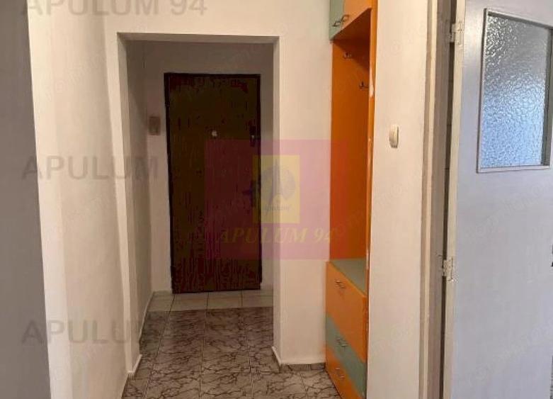 Apartament cu 3 camere decomandat în Sebastian
