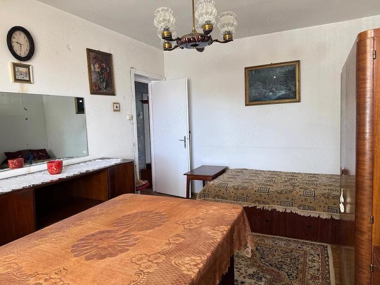 Apartament cu 3 camere decomandat în Grigorescu