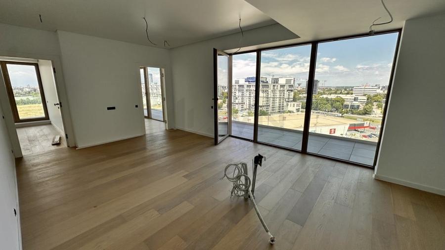 Apartament cu 3 camere decomandat în Floreasca