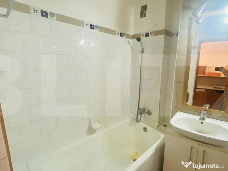 Apartament cu 2 camere semidecomandat în P-ța Unirii