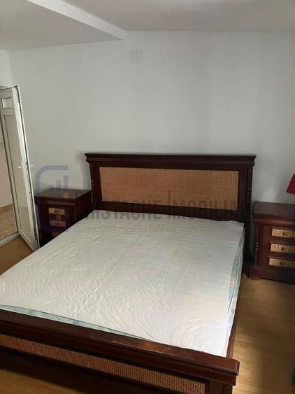 Apartament cu 3 camere decomandat, mobilat în Mihai Bravu
