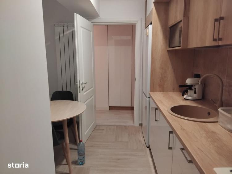 Apartament cu 3 camere în Tătărași