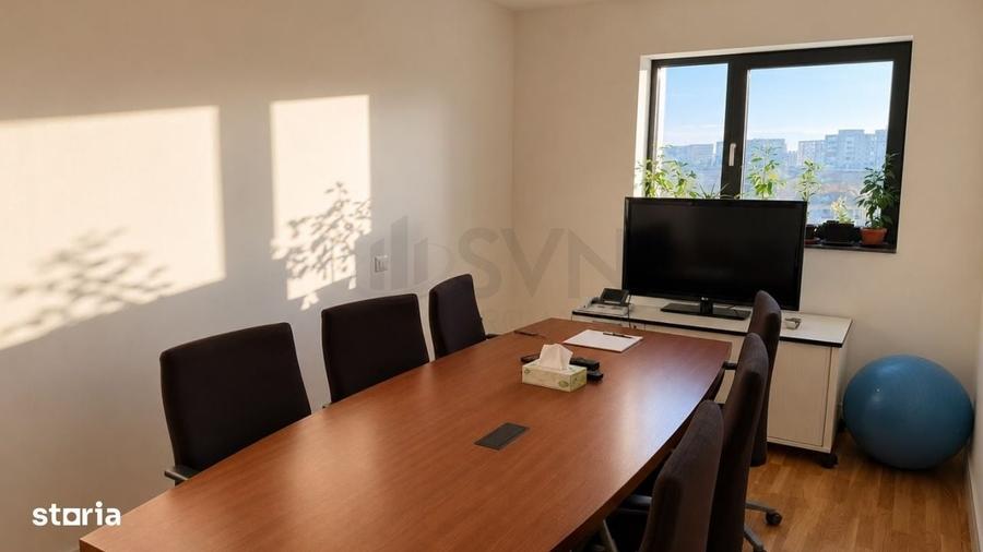 Apartament cu 4 camere în Barbu Văcărescu