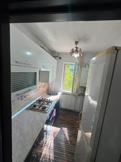 Apartament cu 2 camere semidecomandat în Galata