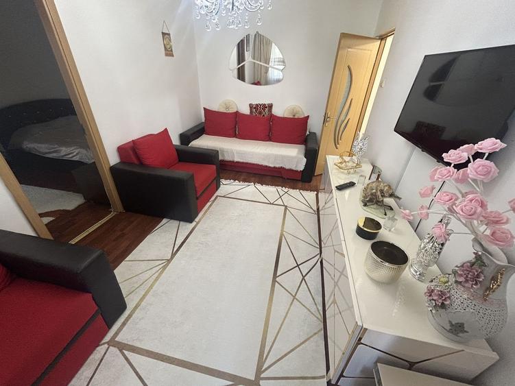Apartament cu 3 camere nedecomandat, mobilat în Tomis Nord