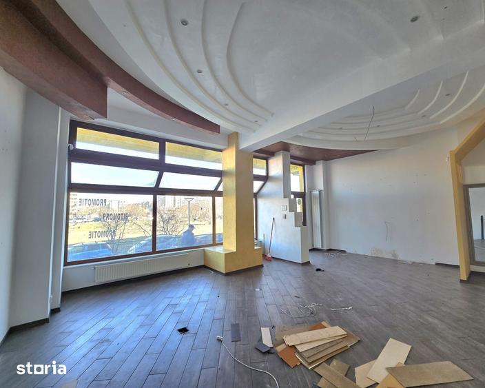 Spațiu comercial, de 70 mp, în Sud
