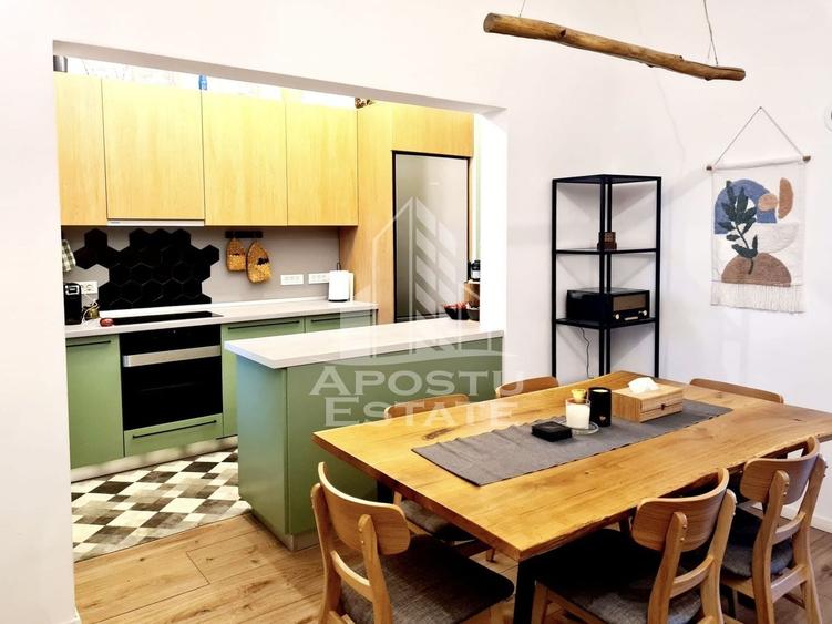 Apartament cu 3 camere nedecomandat, mobilat în Badea Cârțan