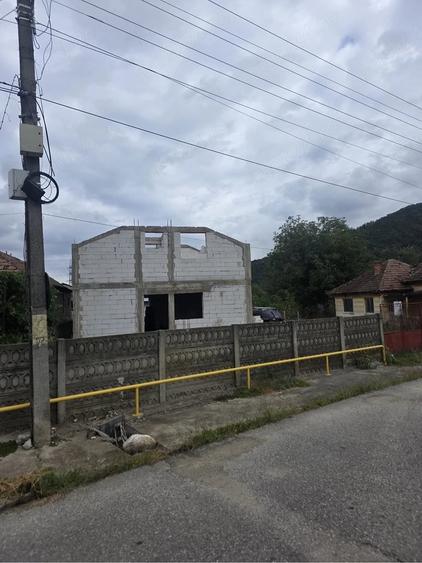 Casă cu Teren 18 Mp în Sântămăria-Orlea