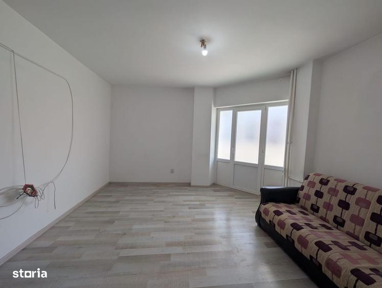 Apartament cu 2 camere semidecomandat în Republicii