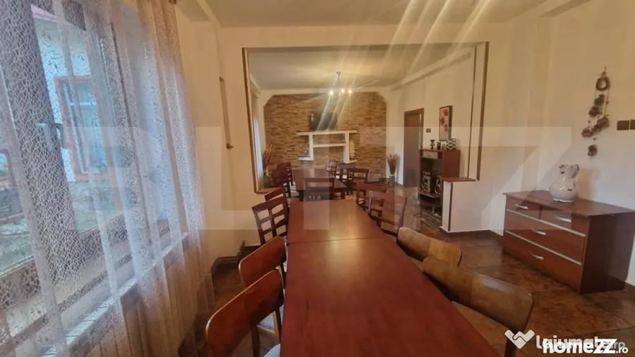 Casă cu 12 camere cu Teren 4780 Mp în Moieciu