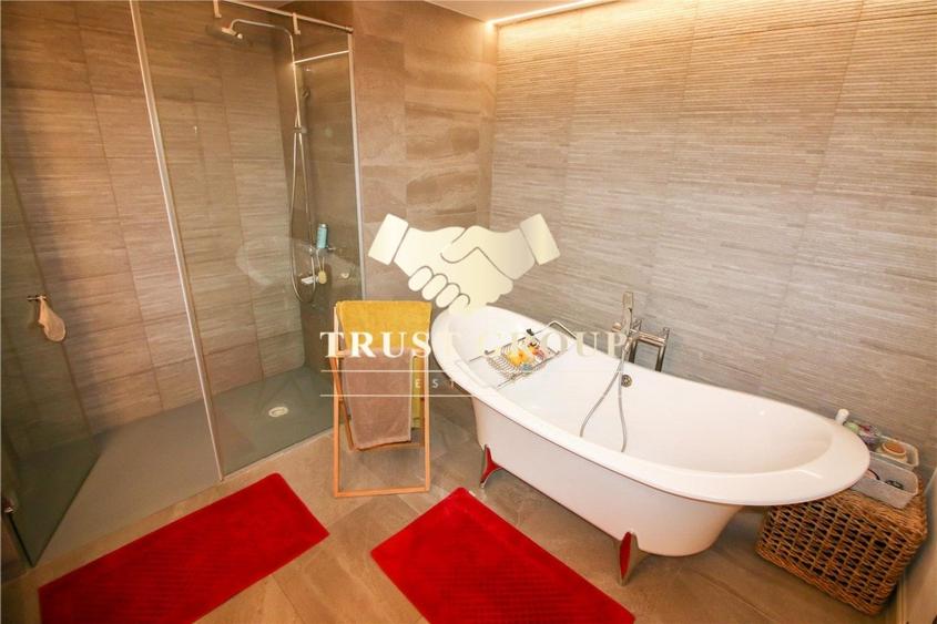 Apartament cu 4 camere decomandat în Universitate