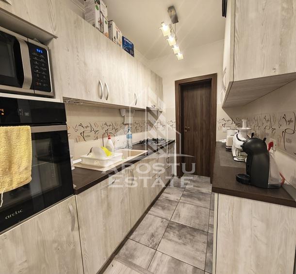 Duplex cu 5 camere cu Canalizare în Dumbrăvița