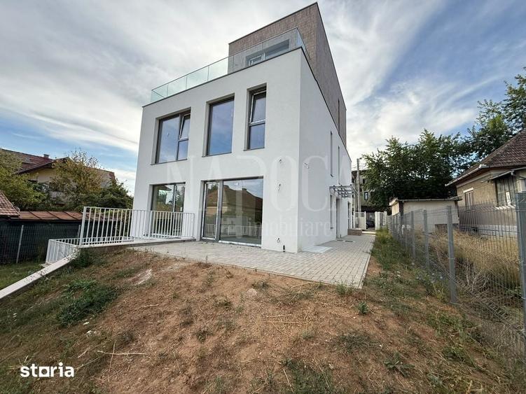 Casă cu 4 camere cu Teren 300 Mp în Andrei Mureșanu
