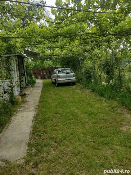 Casă cu 2 camere cu Teren 1000 Mp în Podenii Noi