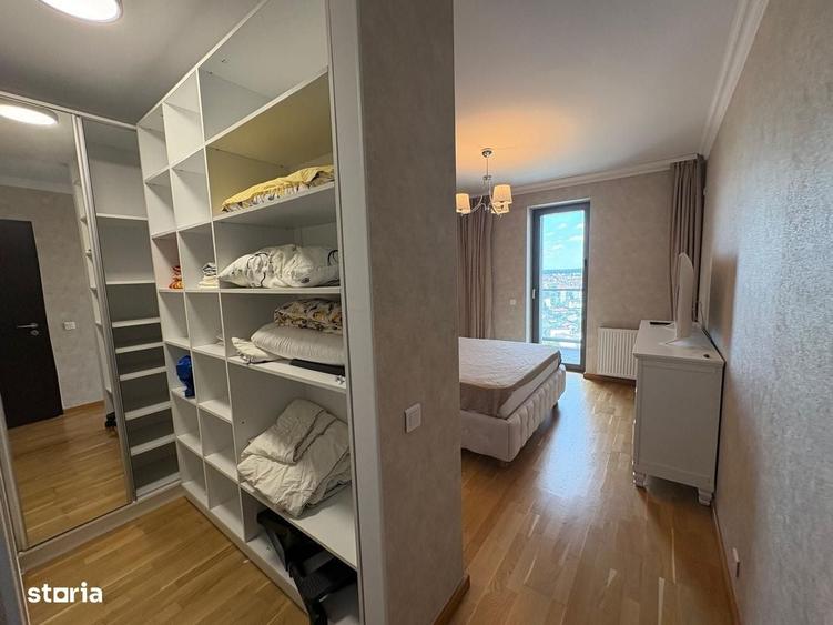 Apartament cu 3 camere decomandat în Apărătorii Patriei