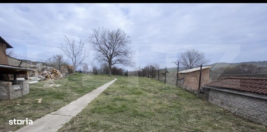 Casă cu 4 camere în Răhău
