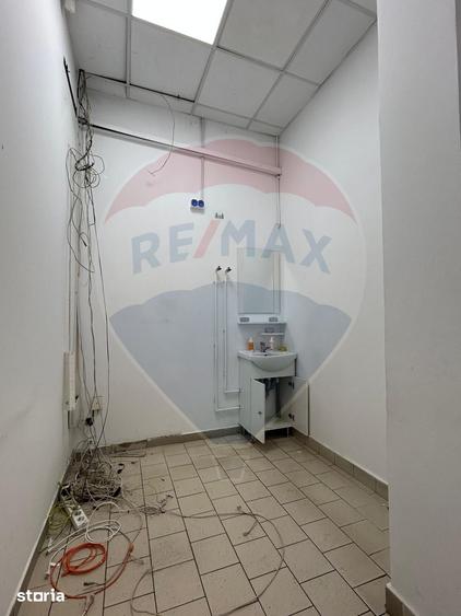 Spațiu comercial, de 58 mp, în Central