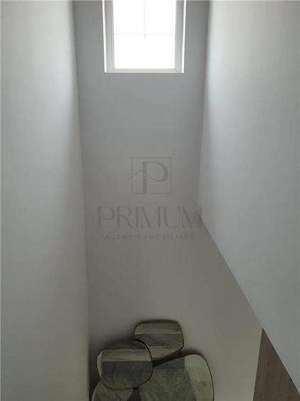 Duplex cu 4 camere cu Canalizare în Moșnița Nouă