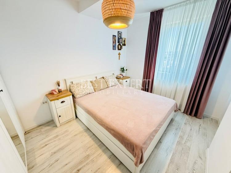 Apartament cu 3 camere decomandat, mobilat în Theodor Pallady