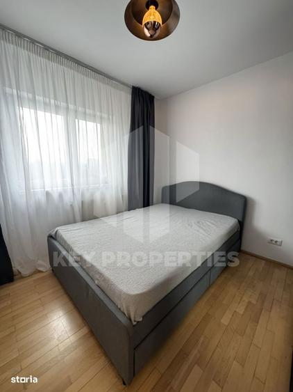 Apartament cu 3 camere, mobilat în Tineretului