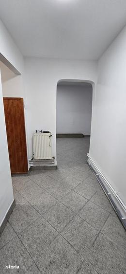 Spațiu comercial, de 34 mp, în Micro 6