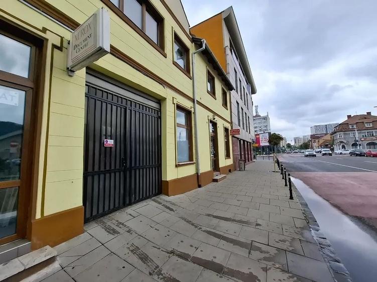 Apartament decomandat în Drumul Carului