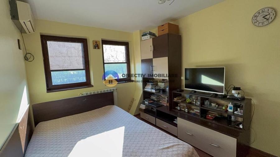 Casă cu 4 camere cu Teren 8807 Mp în Gura Văii