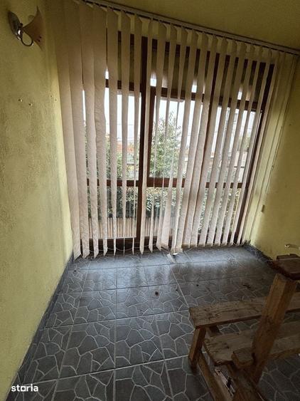 Casă cu 4 camere cu Teren 186 Mp în Rovine