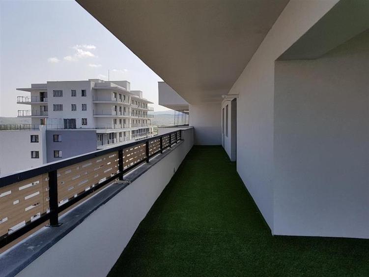Penthouse cu 4 camere circular, mobilat în Mărăști