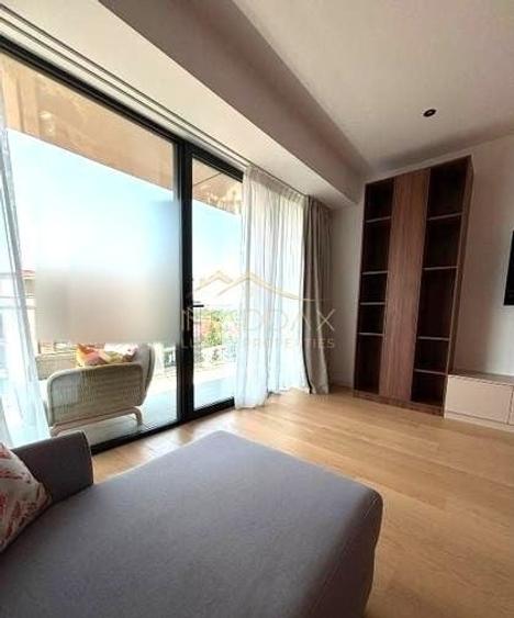 Apartament cu 2 camere decomandat în Herăstrău