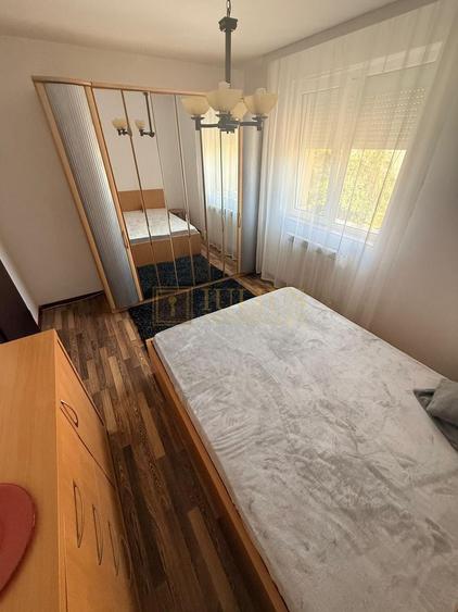 Apartament cu 3 camere circular, mobilat în Lipovei