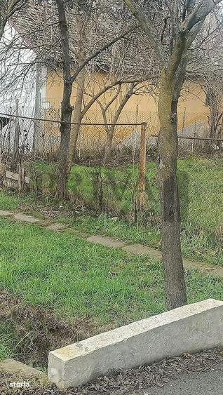 Teren de 1079 mp, în Giarmata