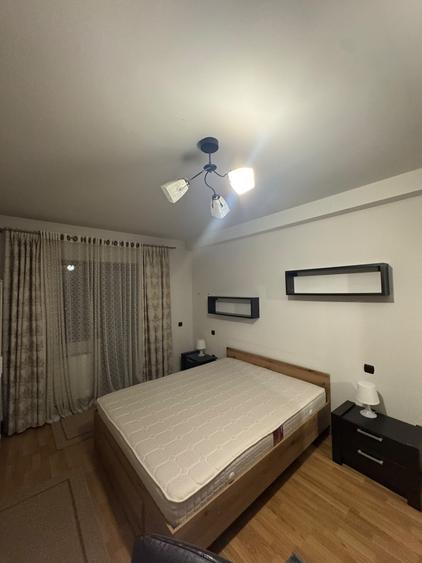 Apartament cu 2 camere semidecomandat în Zorilor